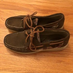 Sperrys - olive green and patterned